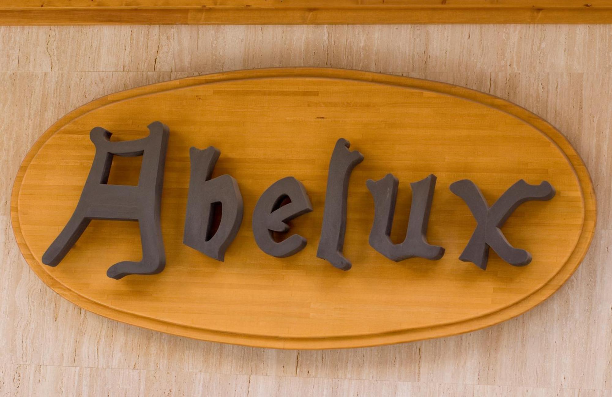 Hotell Abelux 2*